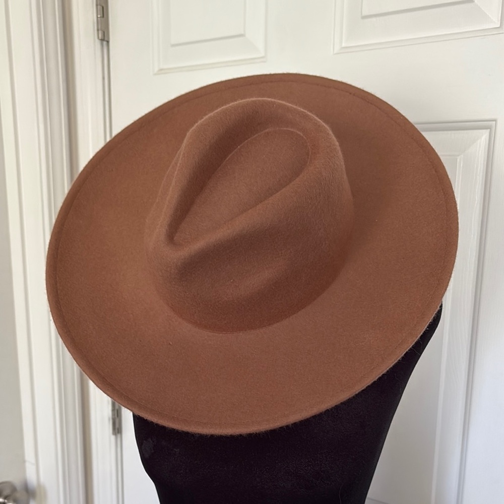 Source Unknown Wide-Brim Felt Fedora in Cognac Brown